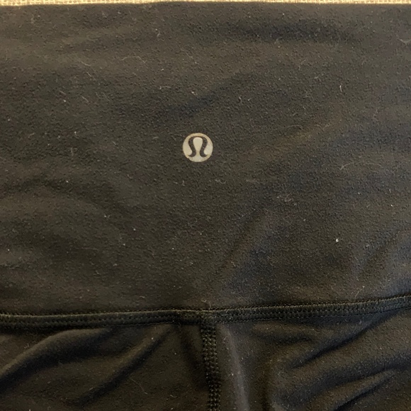 Lululemon Wunder Under - Picture 2 of 2